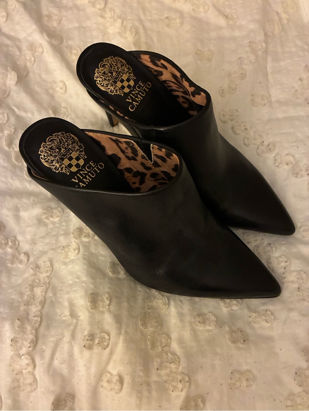 Vince Camuto Black Pointed Leather Mule Heels with Leopard Lining - Picture 2 of 16